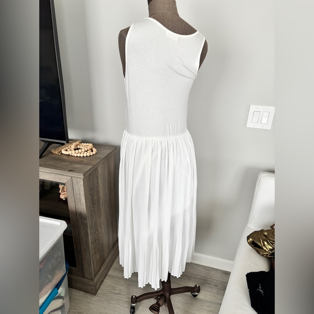 All Row Elegant White Sleeveless Dress size small - Picture 2 of 6